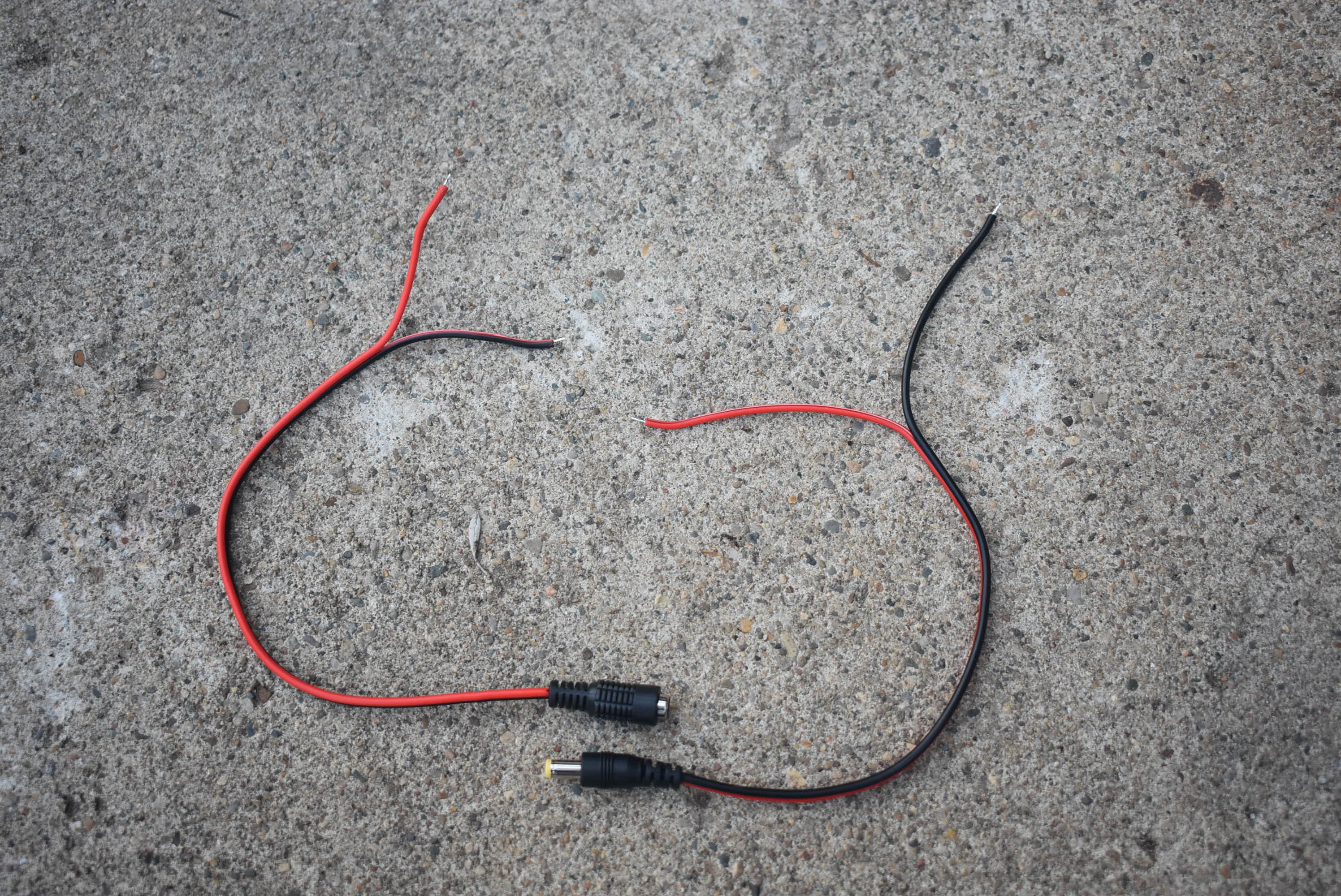 How to Build DC Interface Cables for Applications on DIY Solar System